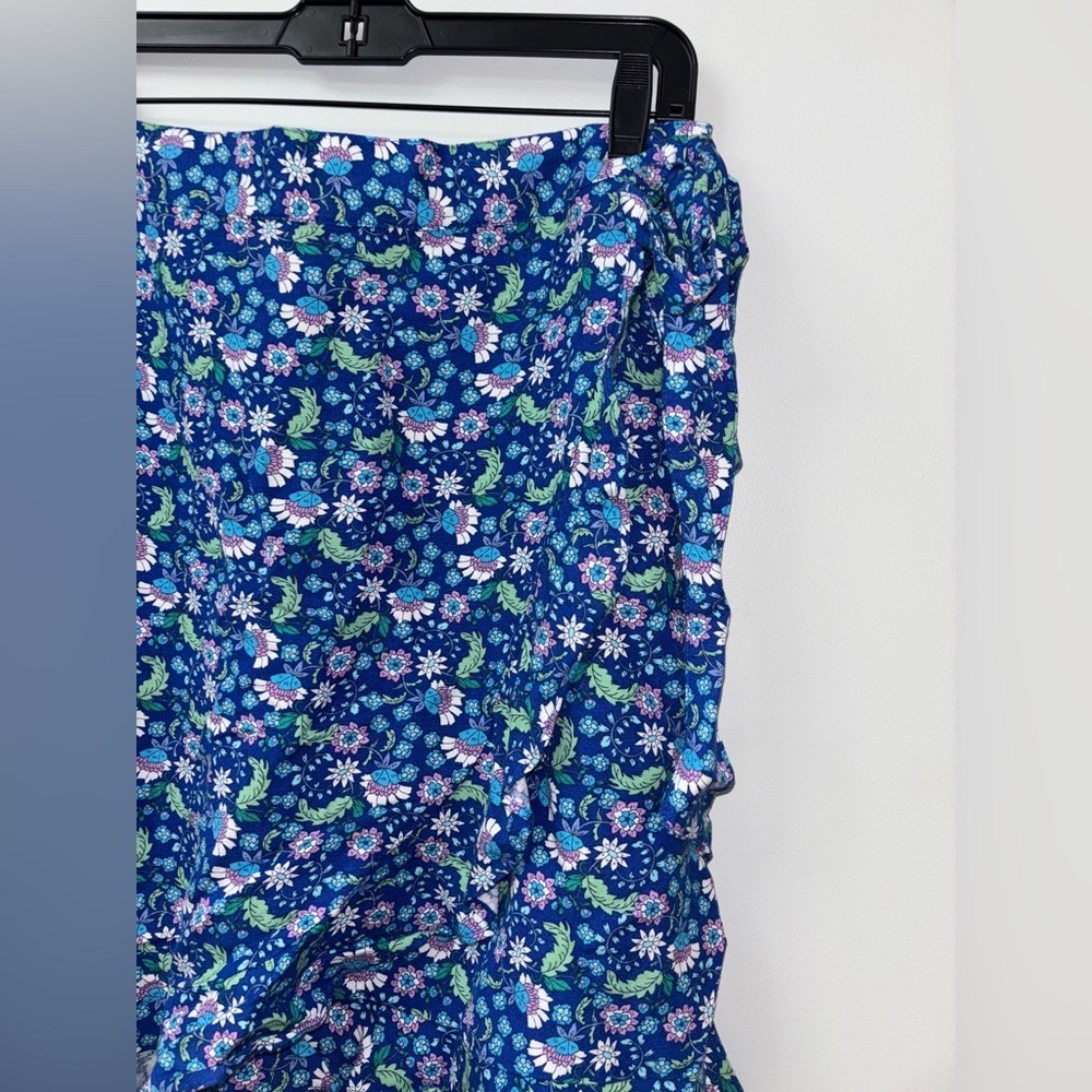 New with tag Loft Floral Blue and Green Skirt - Picture 2 of 4
